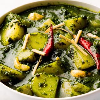 Aloo Palak (Potato Spinach) (Vegan)
